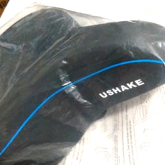 USHAKE X7 WIDE CUSHIONED BICYCLE SADDLE SEAT SIZE OS NWT - Picture 10 of 10